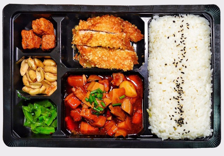 食堂用餐